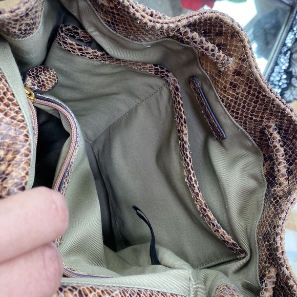 G.I.L.I  Snakeskin Leather Back Pack HandBag - Picture 15 of 17